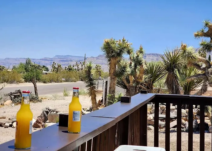 Modern With Arcade, Foosball Table And Fire Pit In Meadview, Arizona Holiday home